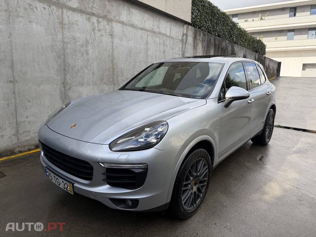 Porsche Cayenne Platinum Edition
