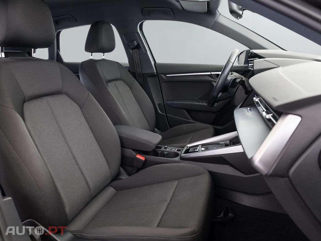 Audi A3 Sportback TFSI e Advanced 40 