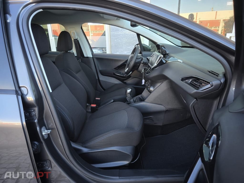 Peugeot 208 1.2 PureTech Active