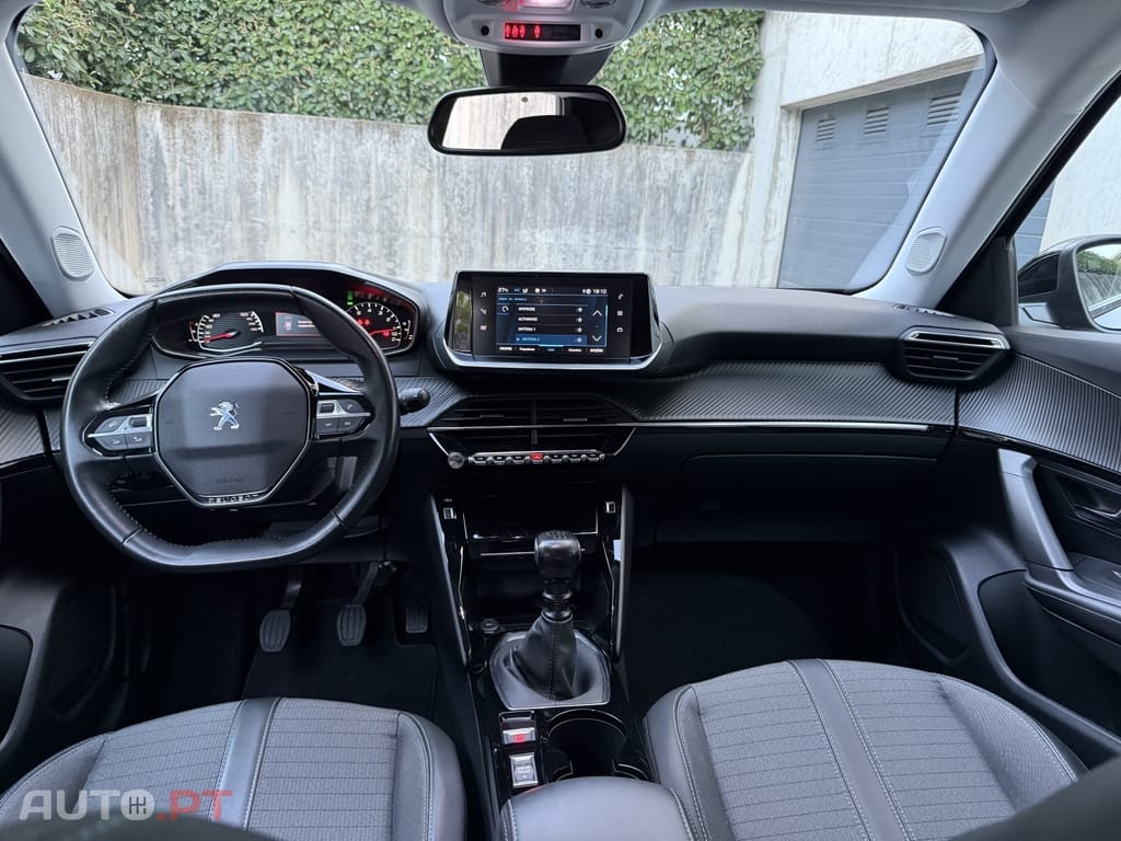 Peugeot 2008 1.5 BlueHDi Allure Pack