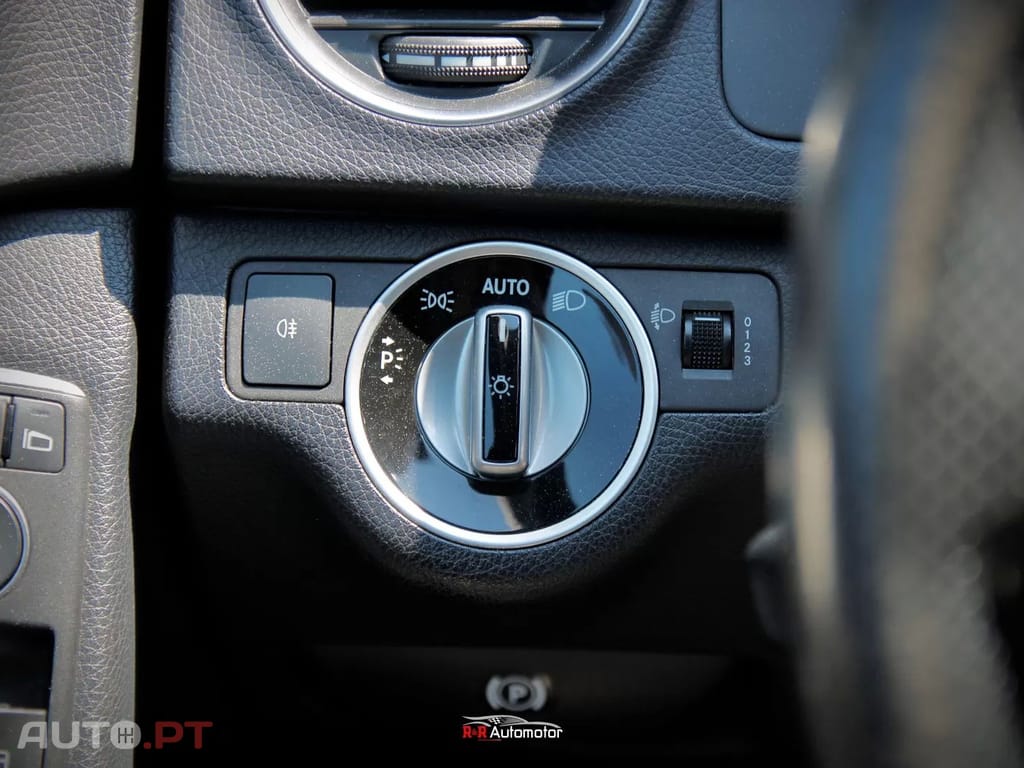Mercedes-Benz C 220 CDi Avantgarde BlueEfficiency