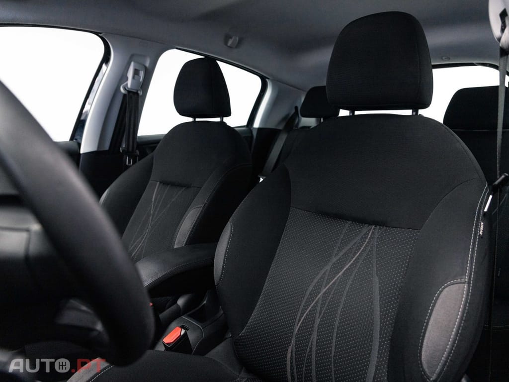Peugeot 208 1.6 e-HDi Active