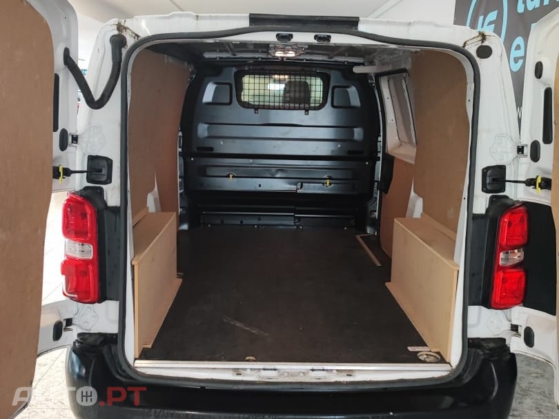 Toyota Proace Verso ELECTRIC FOURGON RC21 MEDIUM 75KWH BUSINESS