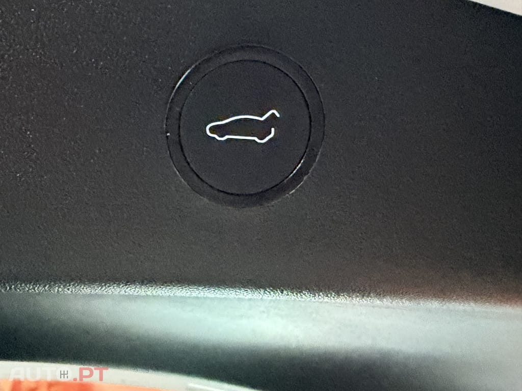Tesla Model 3 Tração Traseira Premium