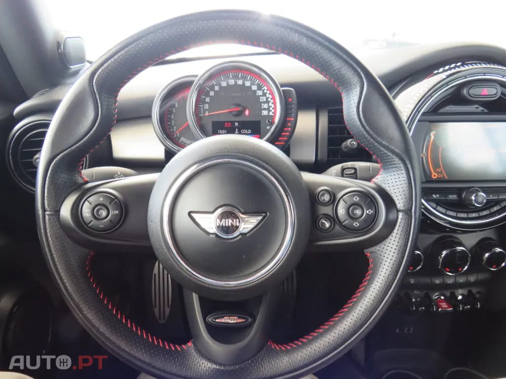 MINI Cabrio John Cooper Works