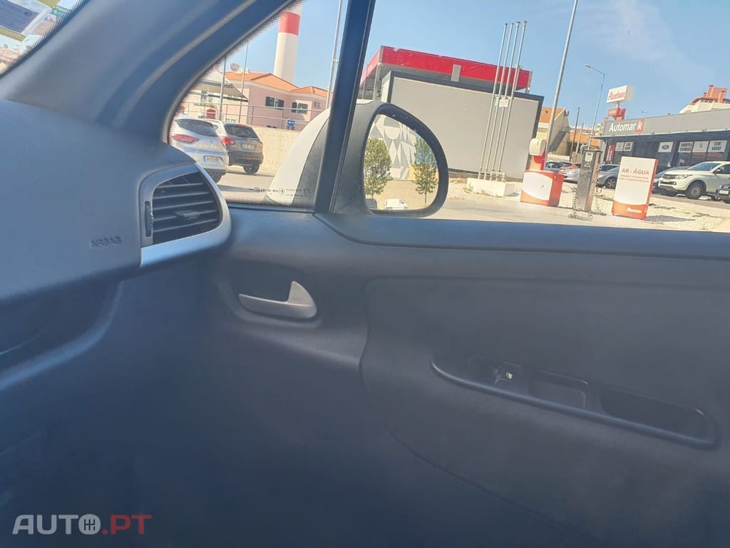 Peugeot 207 1.6 HDi 99g