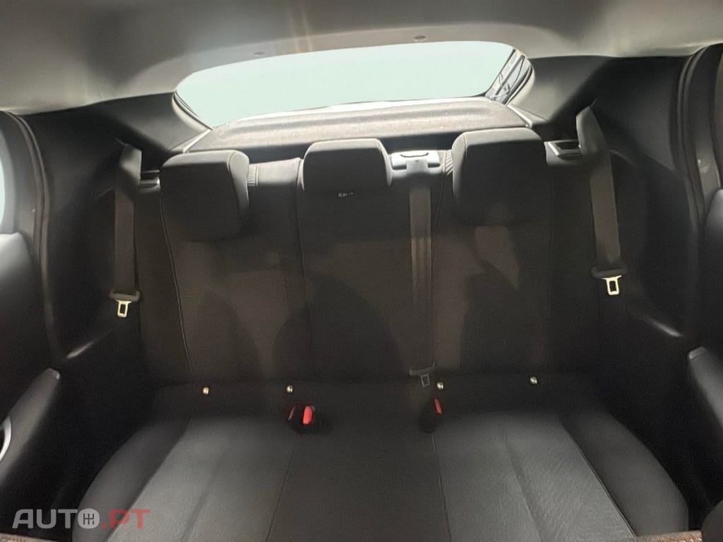 Peugeot 208 1.2 Hybrid Style e-DCS6