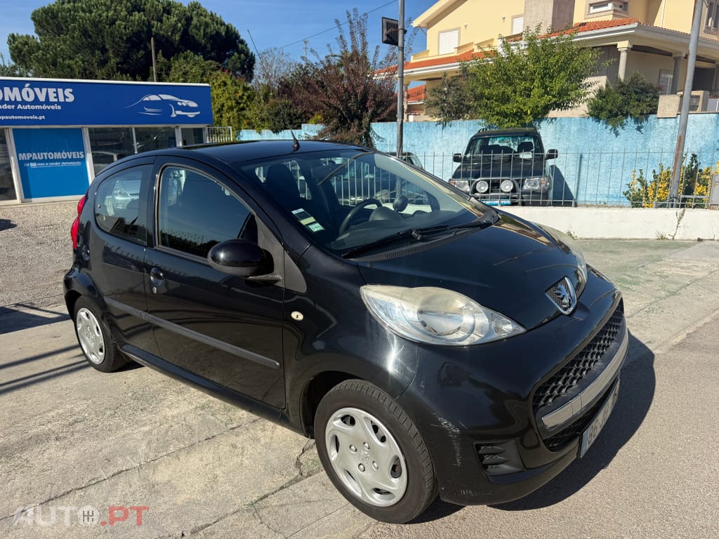 Peugeot 107 1.0 Black&Silver