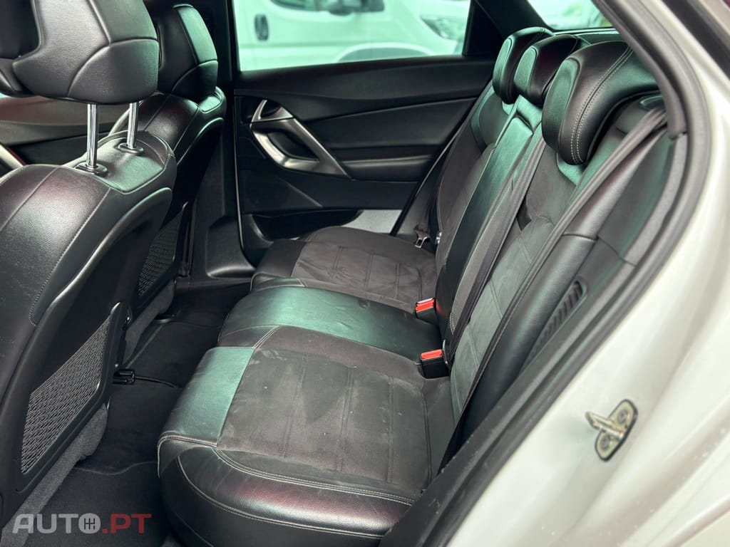 Citroen DS5 2.0 HDi Hybrid4 So Chic CMP6 88g