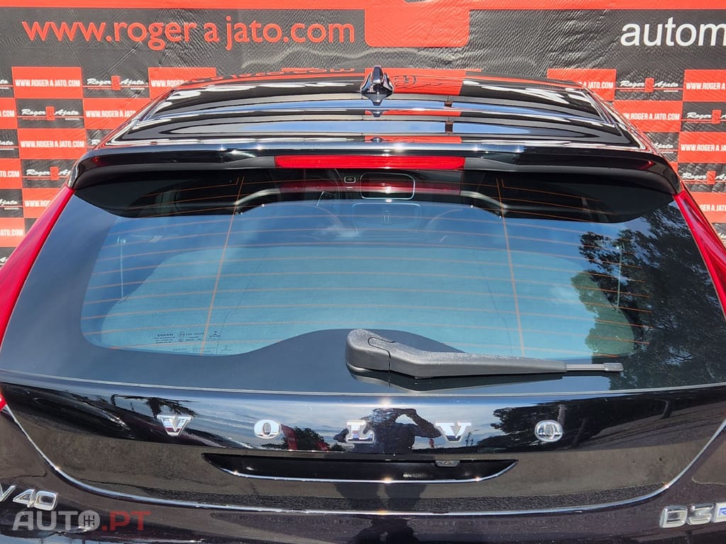 Volvo V40 2.0 D3 R-Design