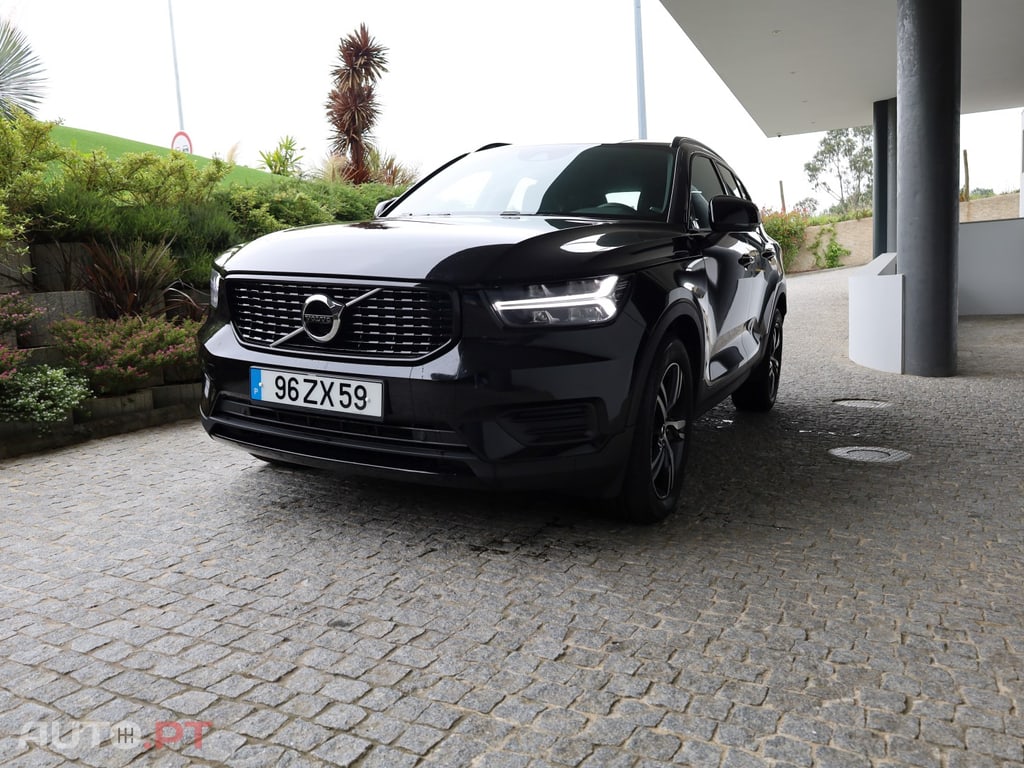 Volvo XC40 2.0 D3 R-Design