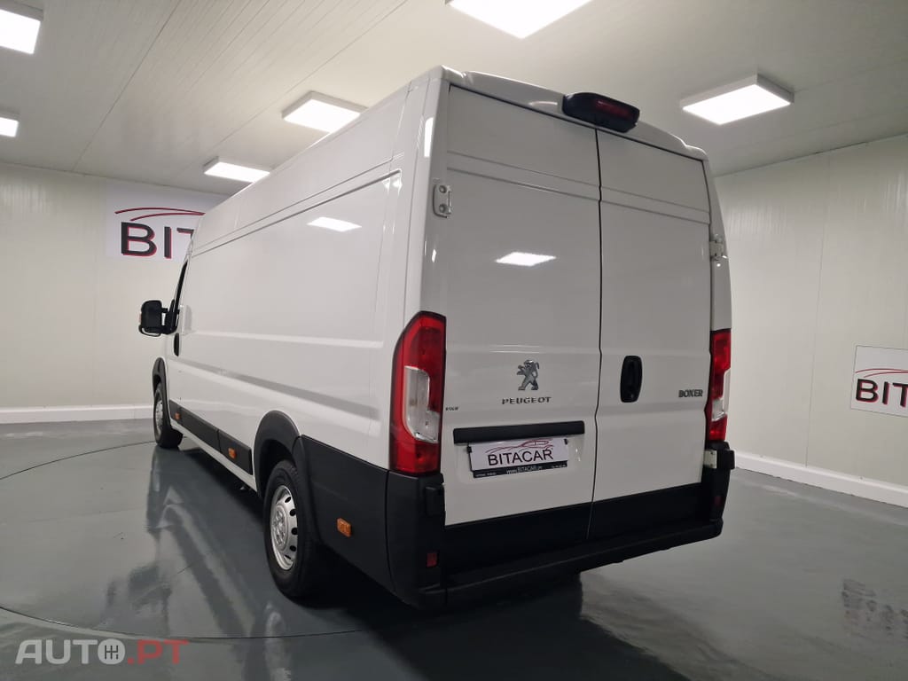 Peugeot Boxer 2.2 BlueHDi 435 L4H2 Premium