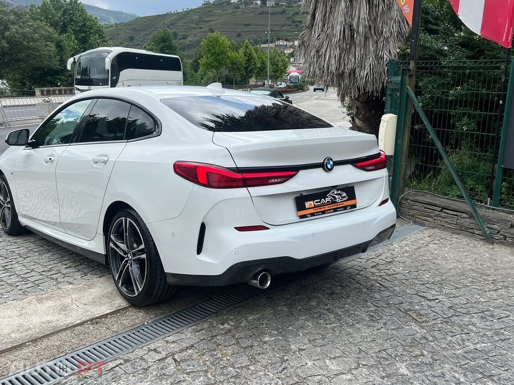BMW 216 d Pack Desportivo M