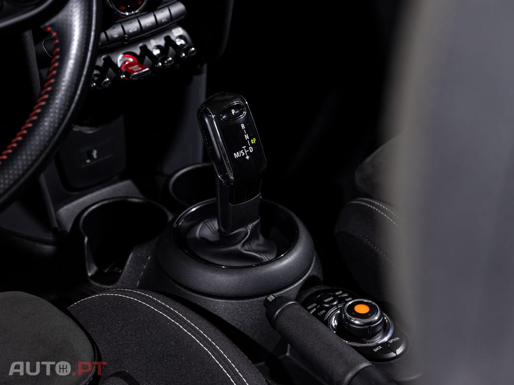 MINI Cabrio Cooper Premium Extra JCW Auto