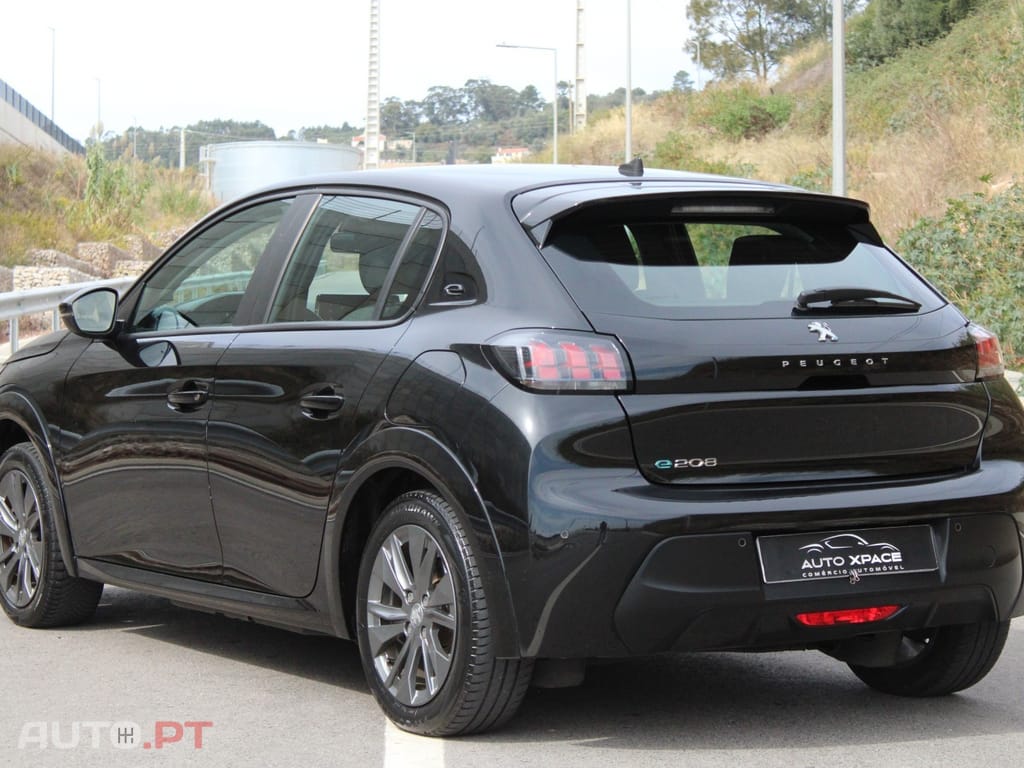 Peugeot E-208 50 kWh Allure