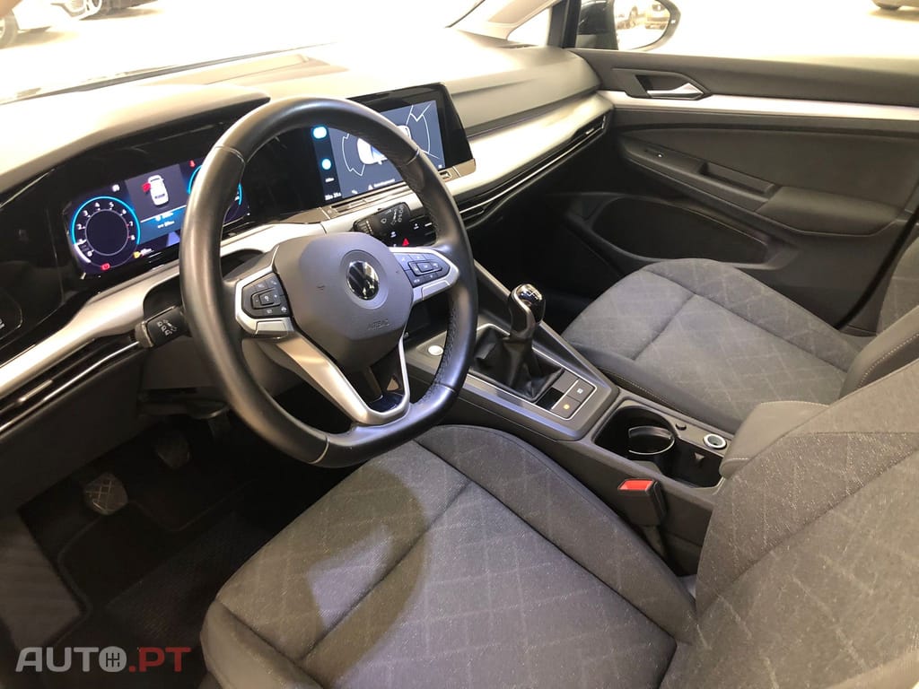 Volkswagen Golf 1.0 TSI Confortline