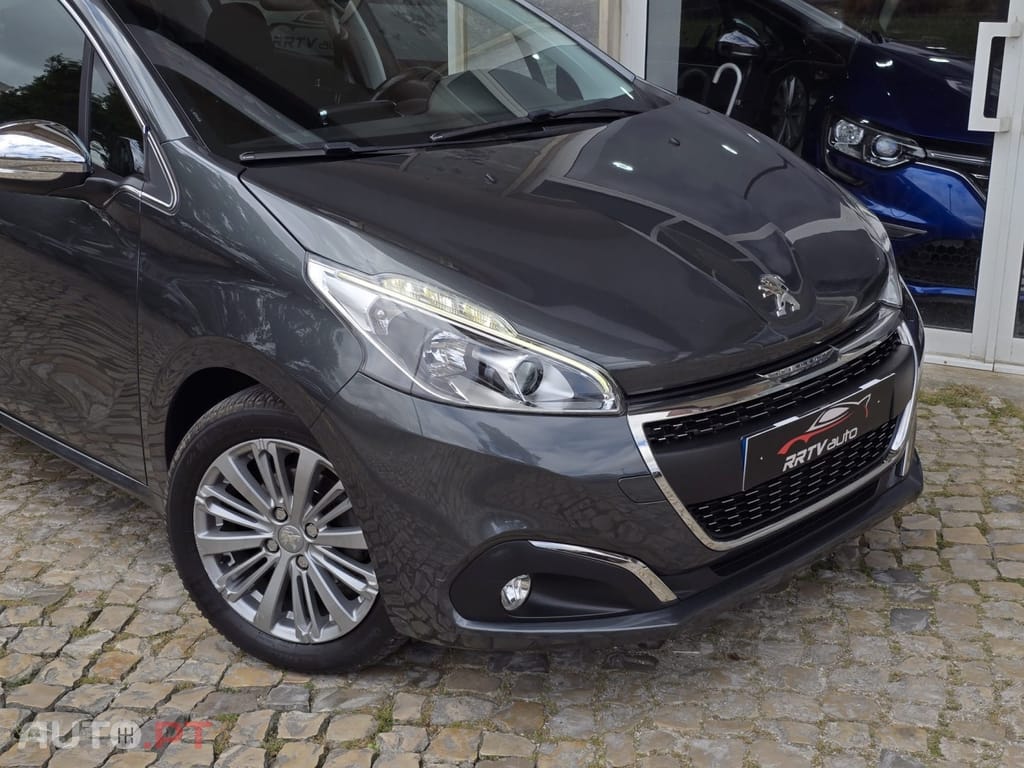 Peugeot 208 1.2 PureTech Allure EAT6