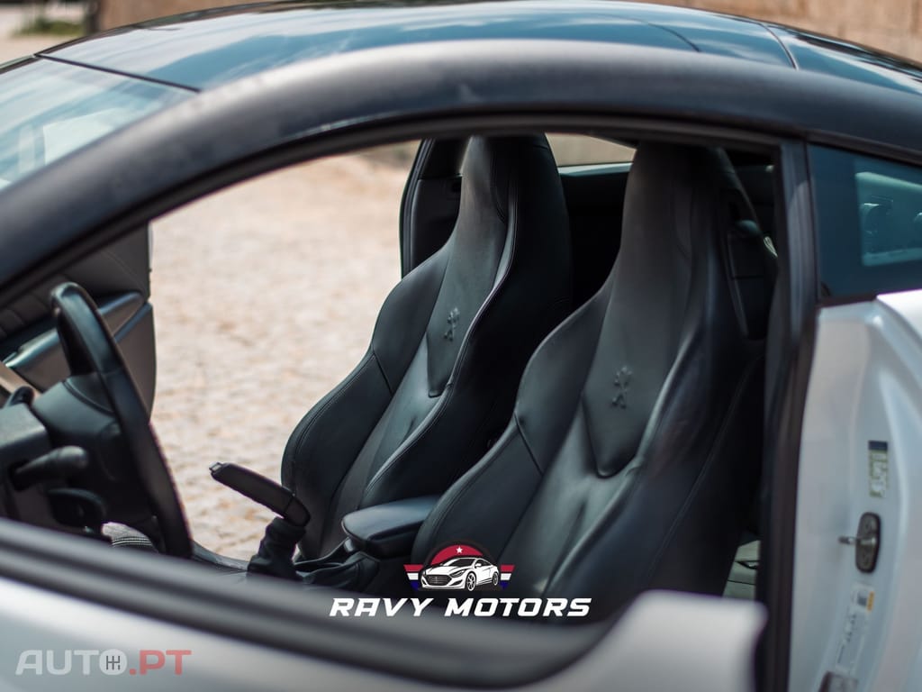 Peugeot RCZ 1.6 200 THP