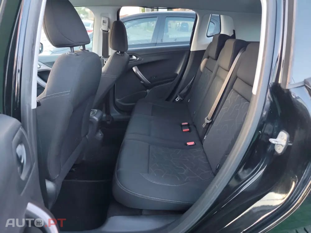 Peugeot 2008 1.2 PureTech Style