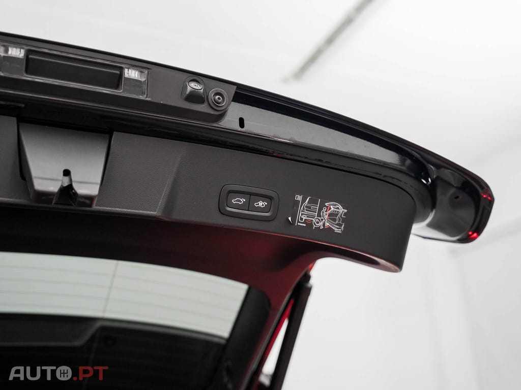 Volvo XC40 1.5 T5 PHEV R-Design