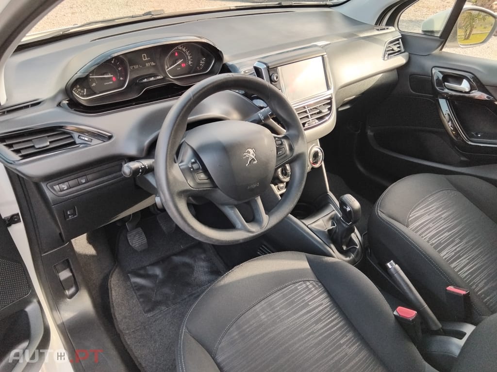Peugeot 208 I 1.5 BlueHDi VAN