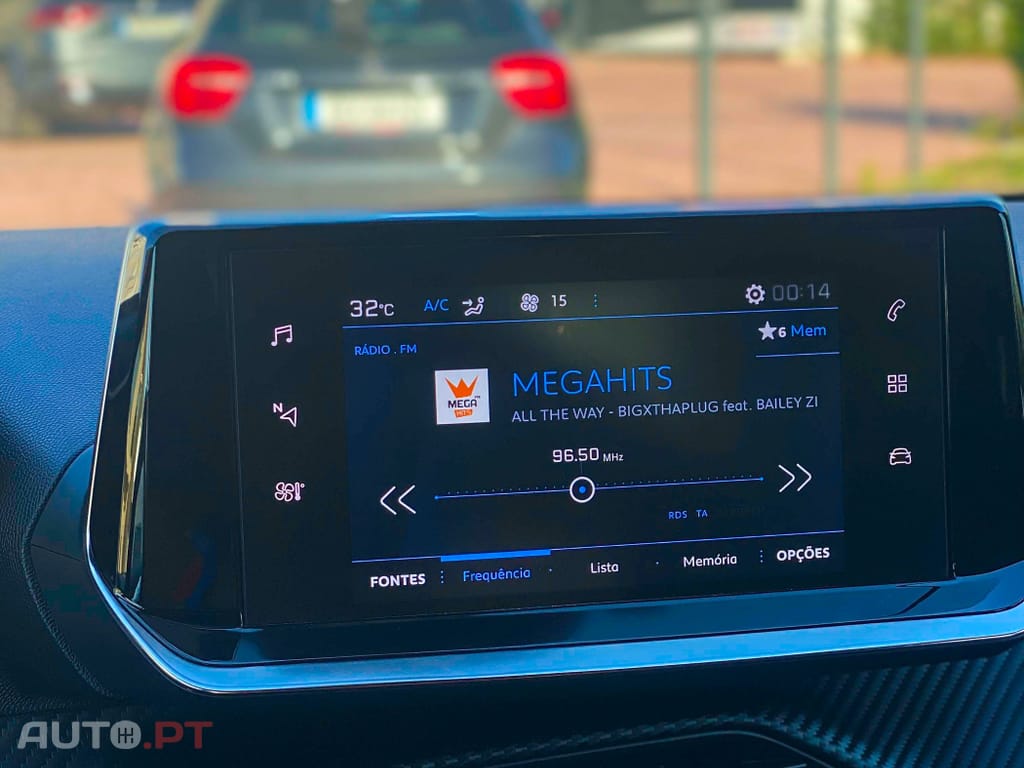 Peugeot 2008 1.2 PureTech Active Pack