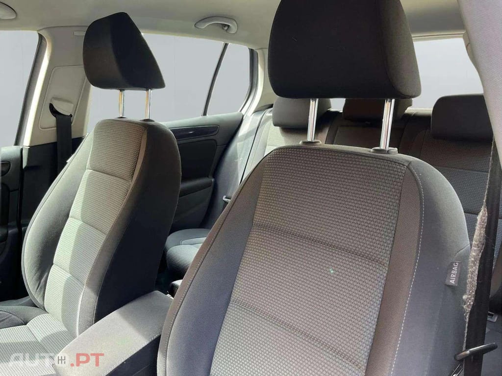 Volkswagen Golf 1.6 TDI CONFORTLINE