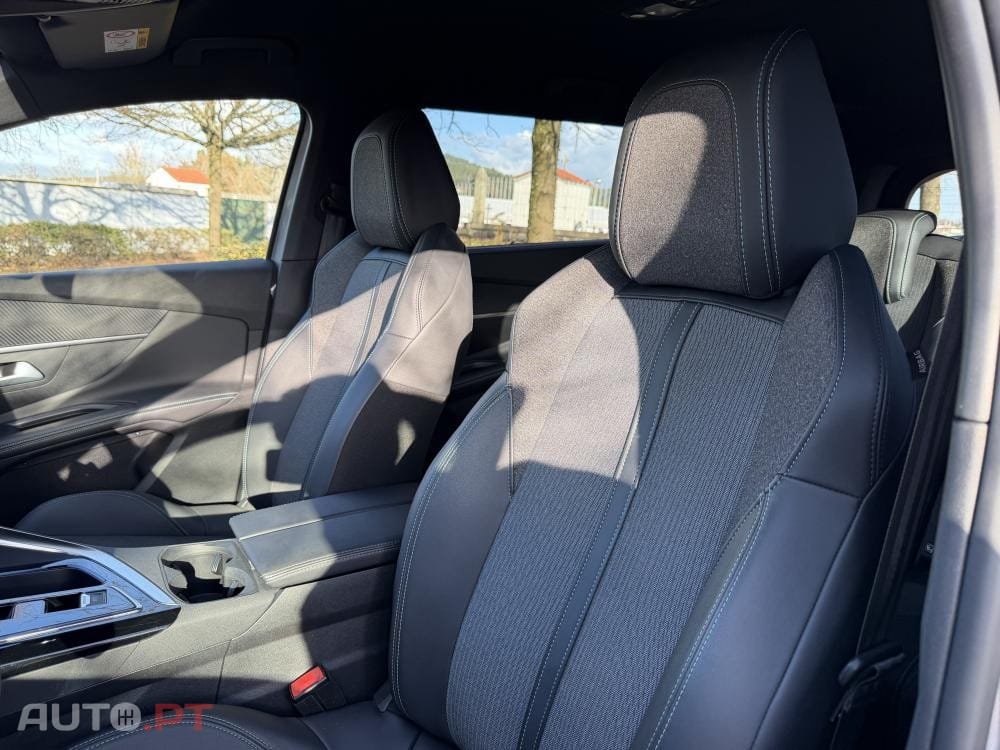 Peugeot 5008 1.2 Hybrid Allure Pack e-DCS6