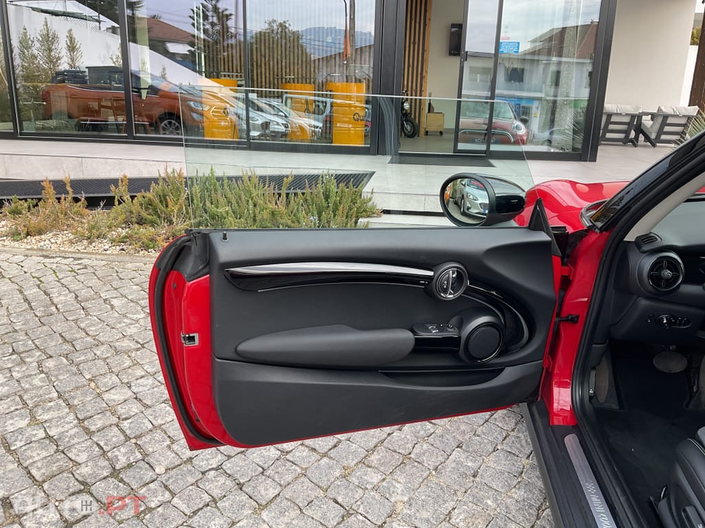 MINI Cooper Cooper SE