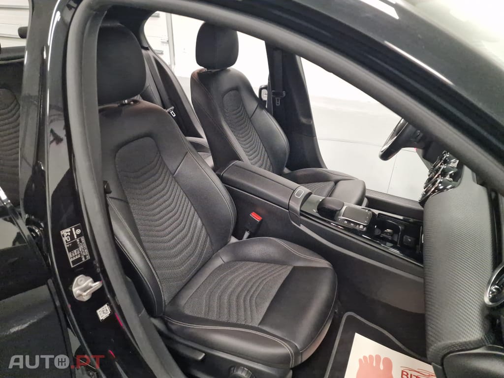 Mercedes-Benz A 250 E STYLE PLUS Hibrido Plug-In