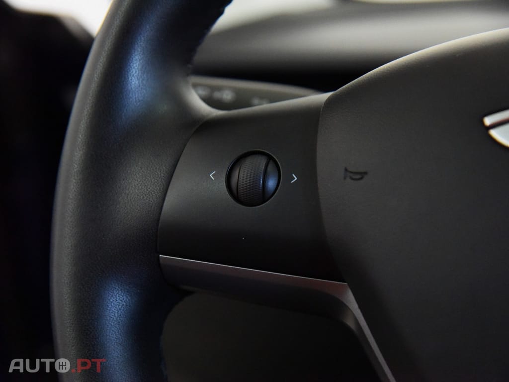 Tesla Model 3 Long-Range Dual Motor AWD