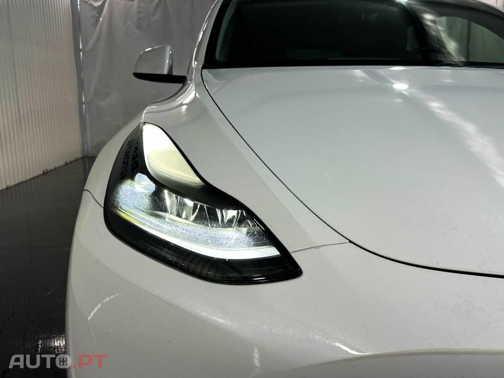 Tesla Model Y Long Range Dual Motor AWD