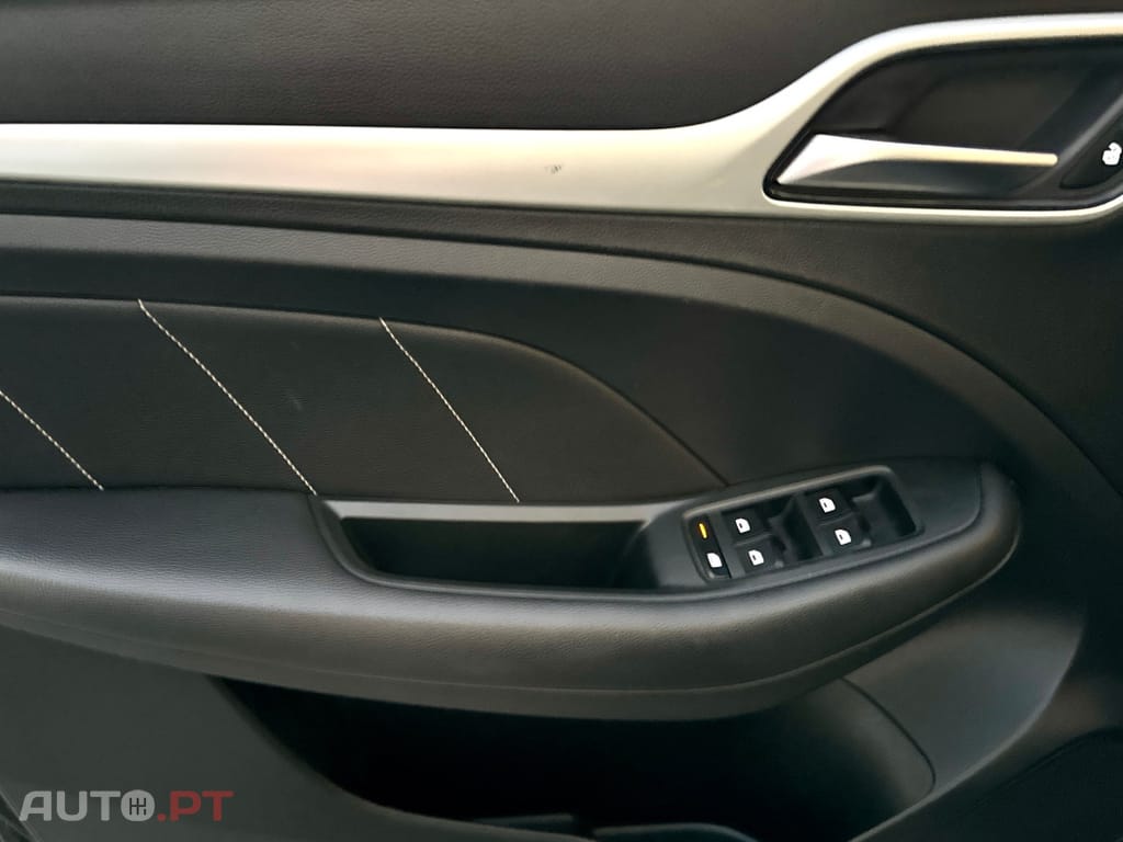 MG ZS EV 44.5 kWh Luxury  c/ IVA