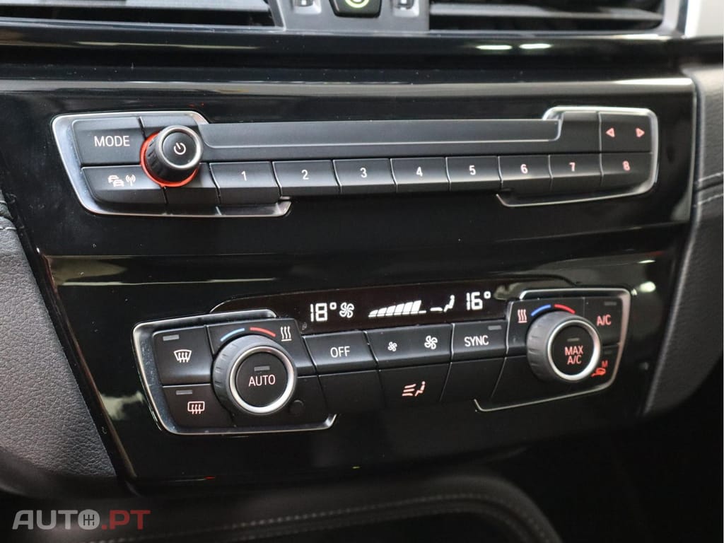 BMW X2 xDrive25e Business X