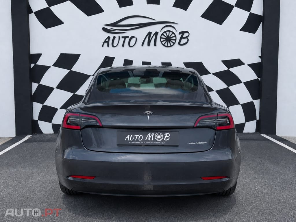 Tesla Model 3 Long-Range Dual Motor AWD