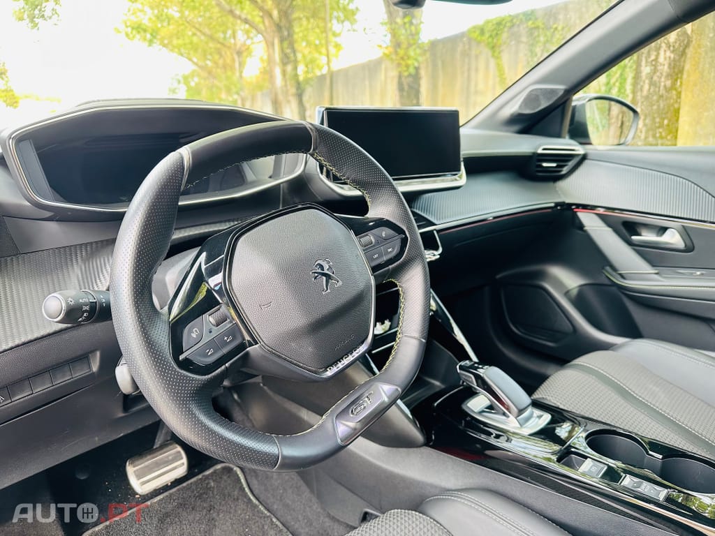 Peugeot 208 GT