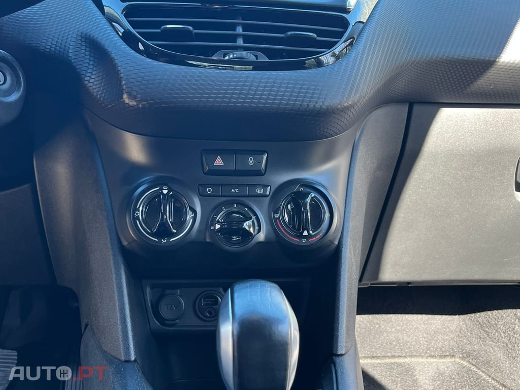 Peugeot 208 1.2 PureTech