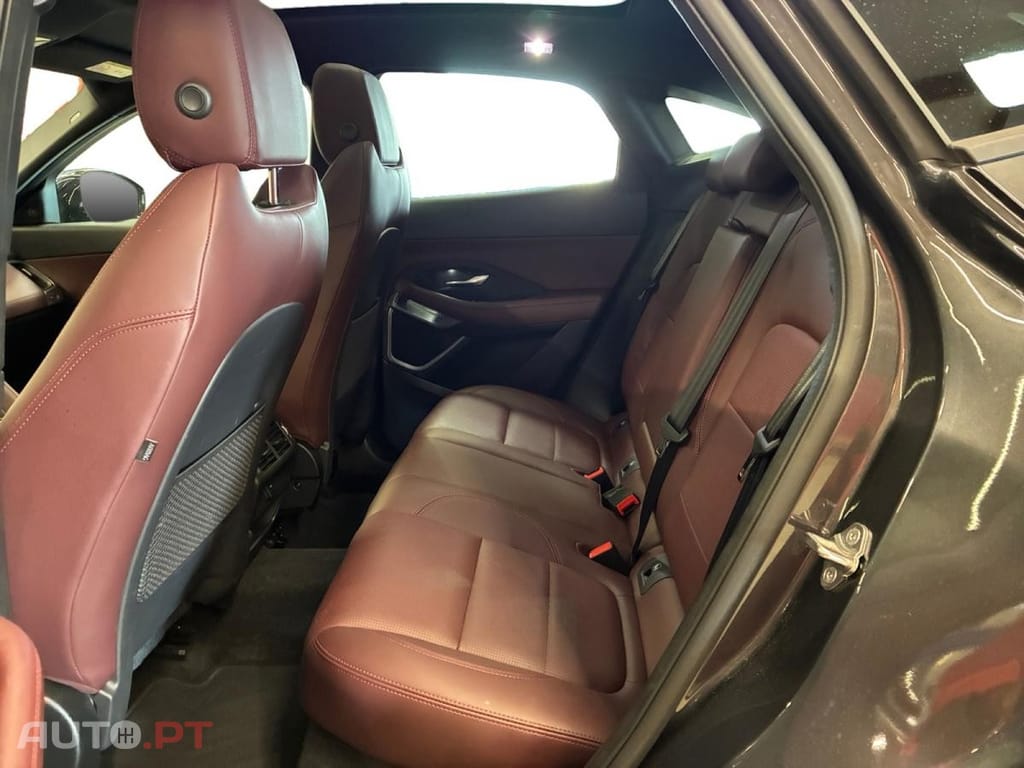 Jaguar E-Pace 1.5 P300e R-Dynamic SE AWD Aut.