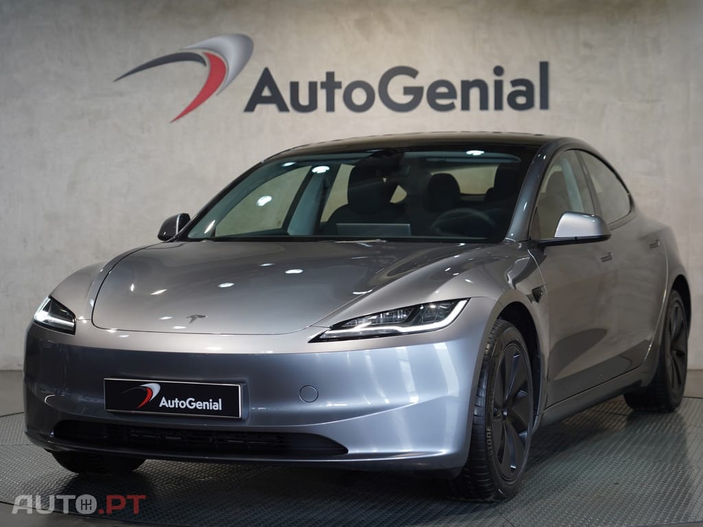 Tesla Model 3 Tração Traseira