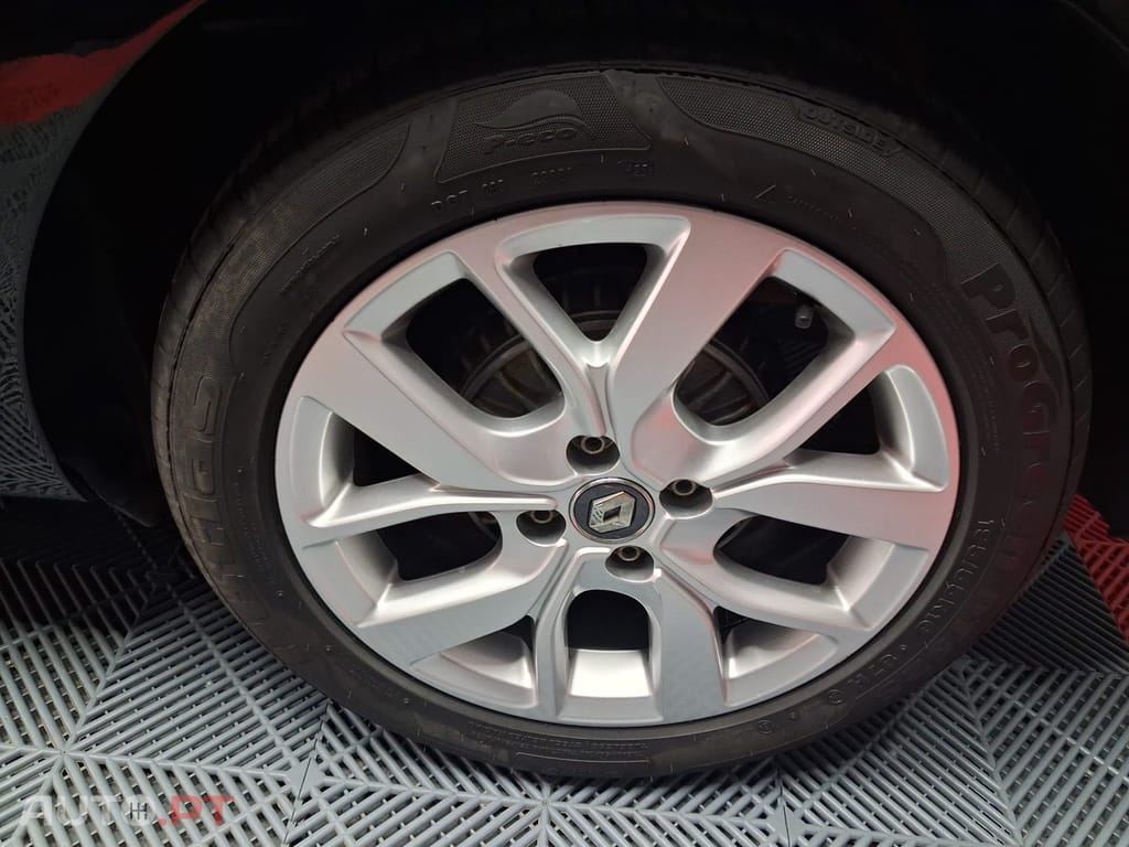 Renault Clio Sport Tourer 0.9 TCe Limited Edition