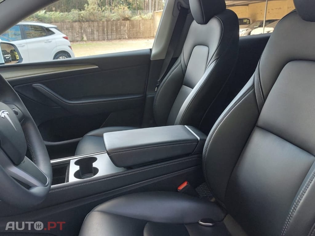 Tesla Model Y Long Range Tração Traseira