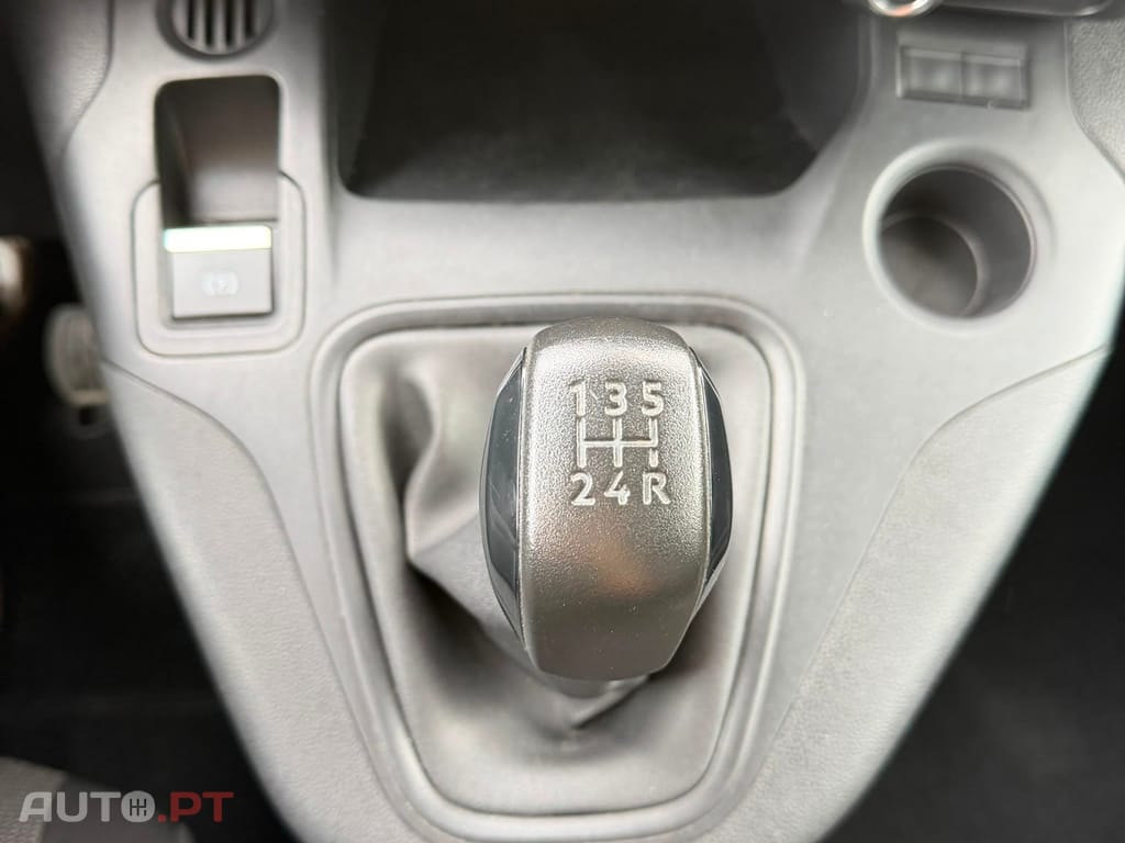 Peugeot Partner 1.5 BlueHDi Premium Standard