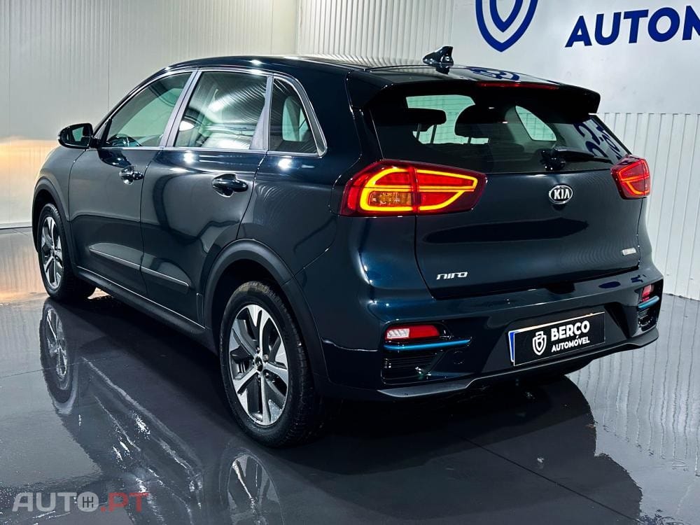 Kia Niro 64kWh Premium Pack