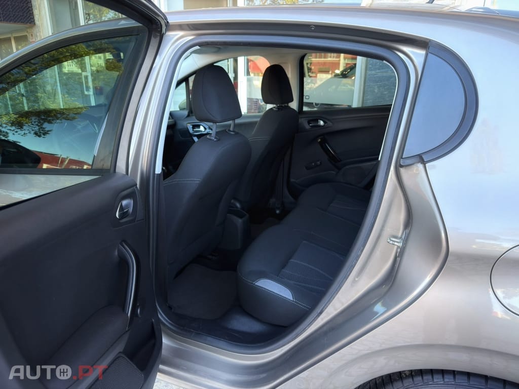 Peugeot 208 1.2 PureTech Access