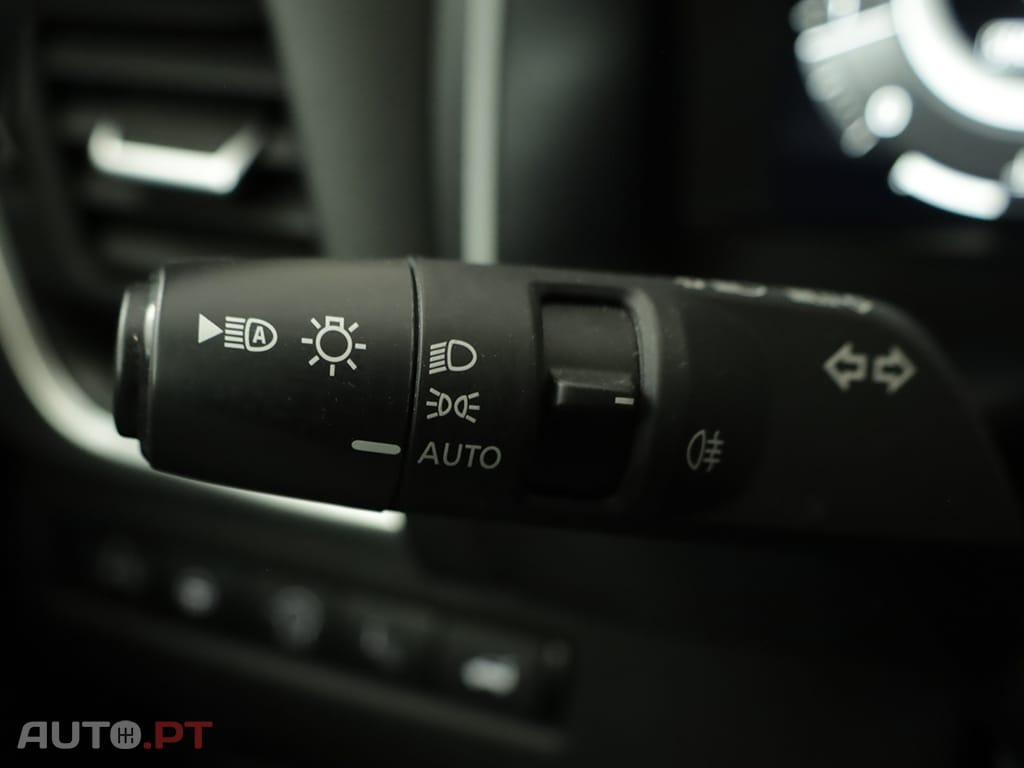 Nissan Qashqai 1.3 DIG-T N-Connecta LED Xtronic