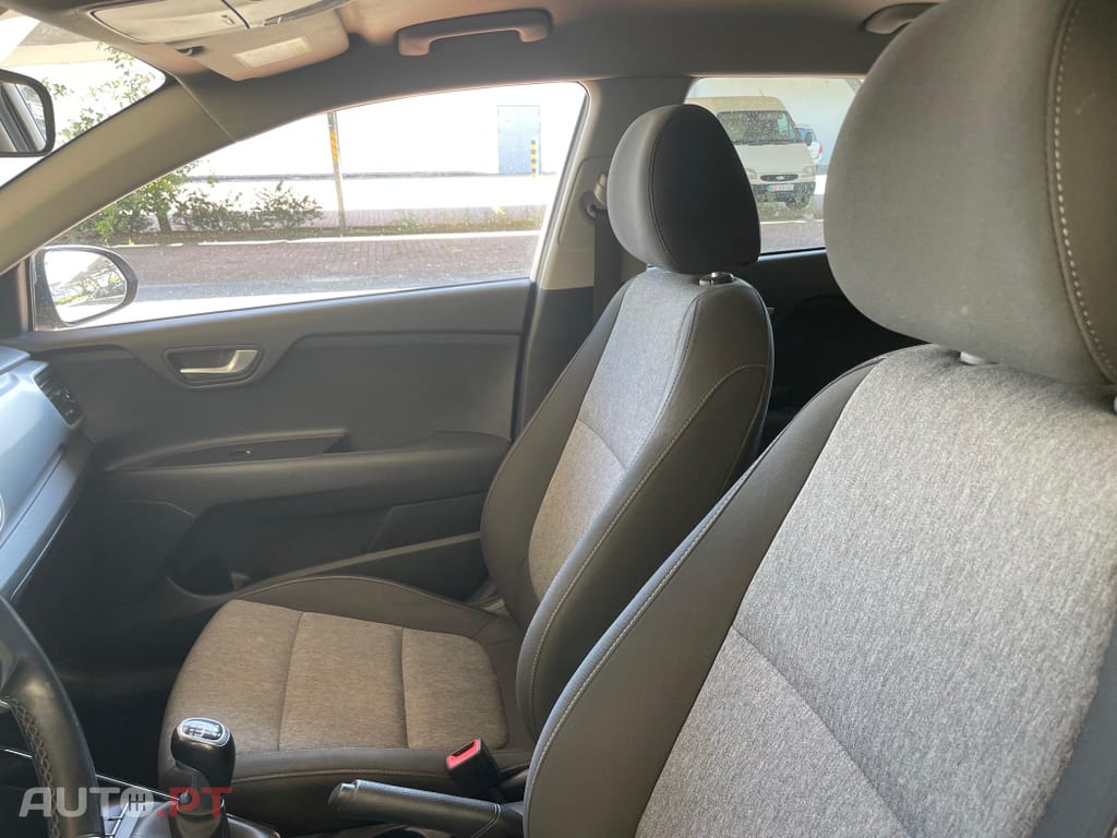 Kia Stonic 1.0 T-GDI Drive