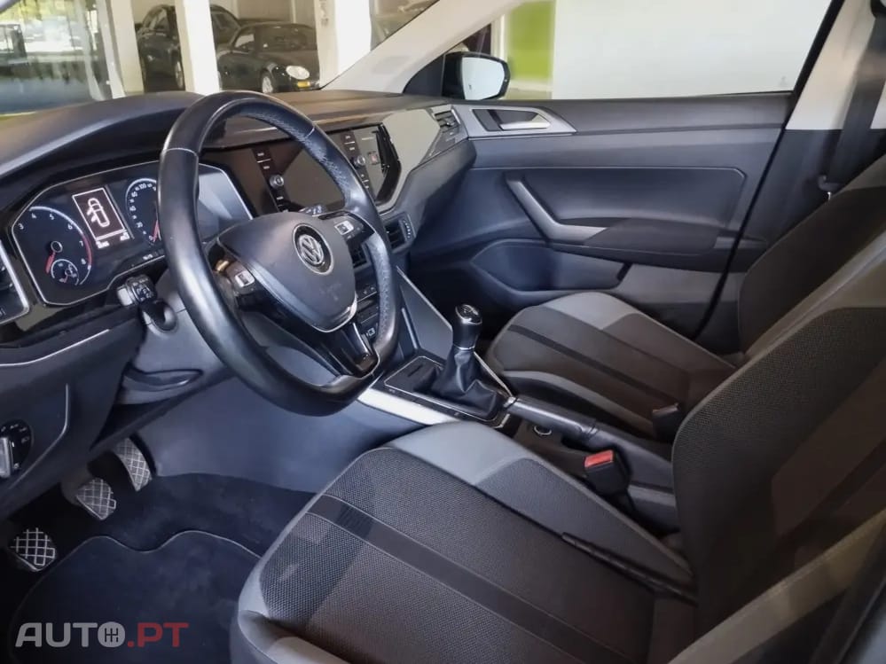 Volkswagen Polo 1.0 TSI R-LINE