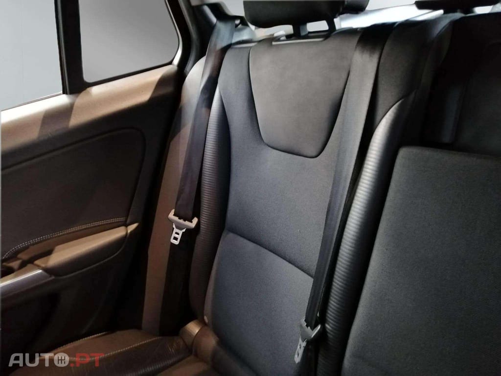 Volvo V60 1.6d  R-design