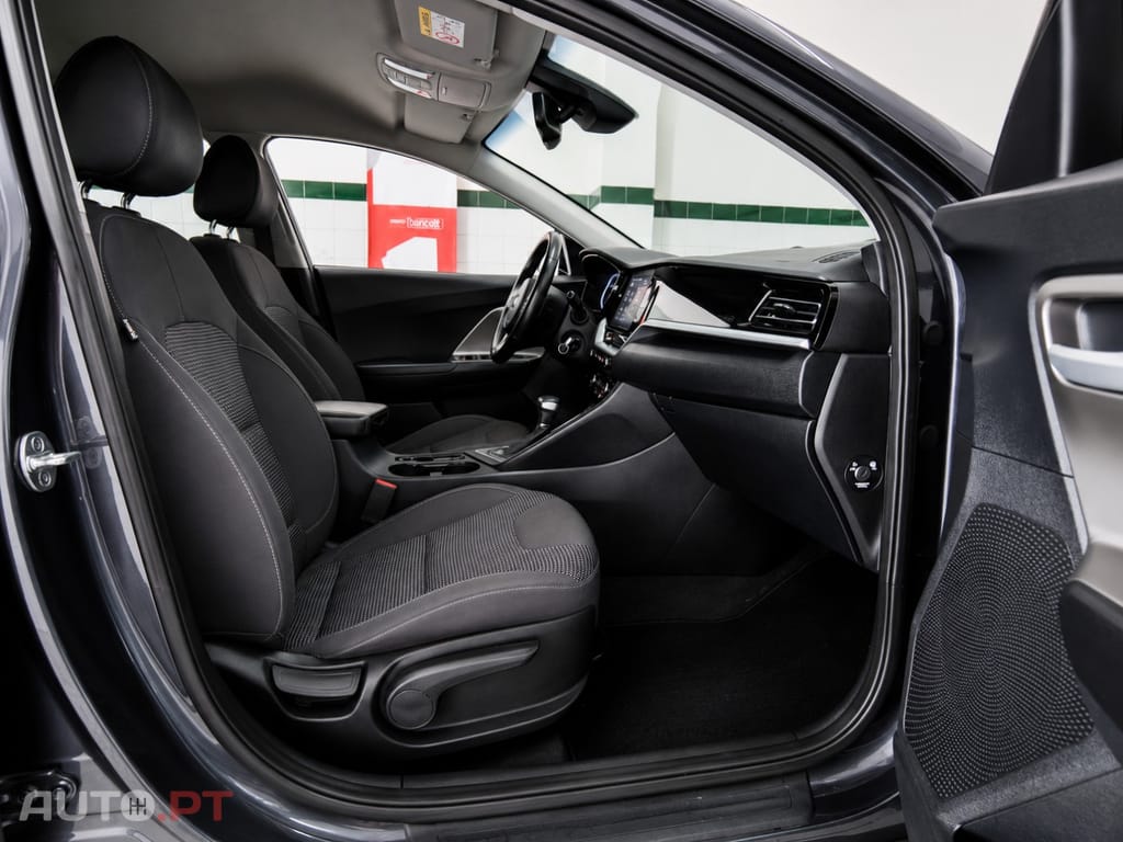 Kia Niro 1.6 GDi HEV Urban