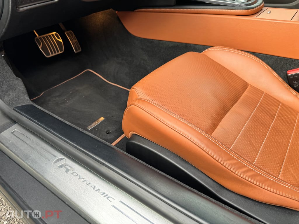 Jaguar F-Type 2.0 i4 R-Dynamic